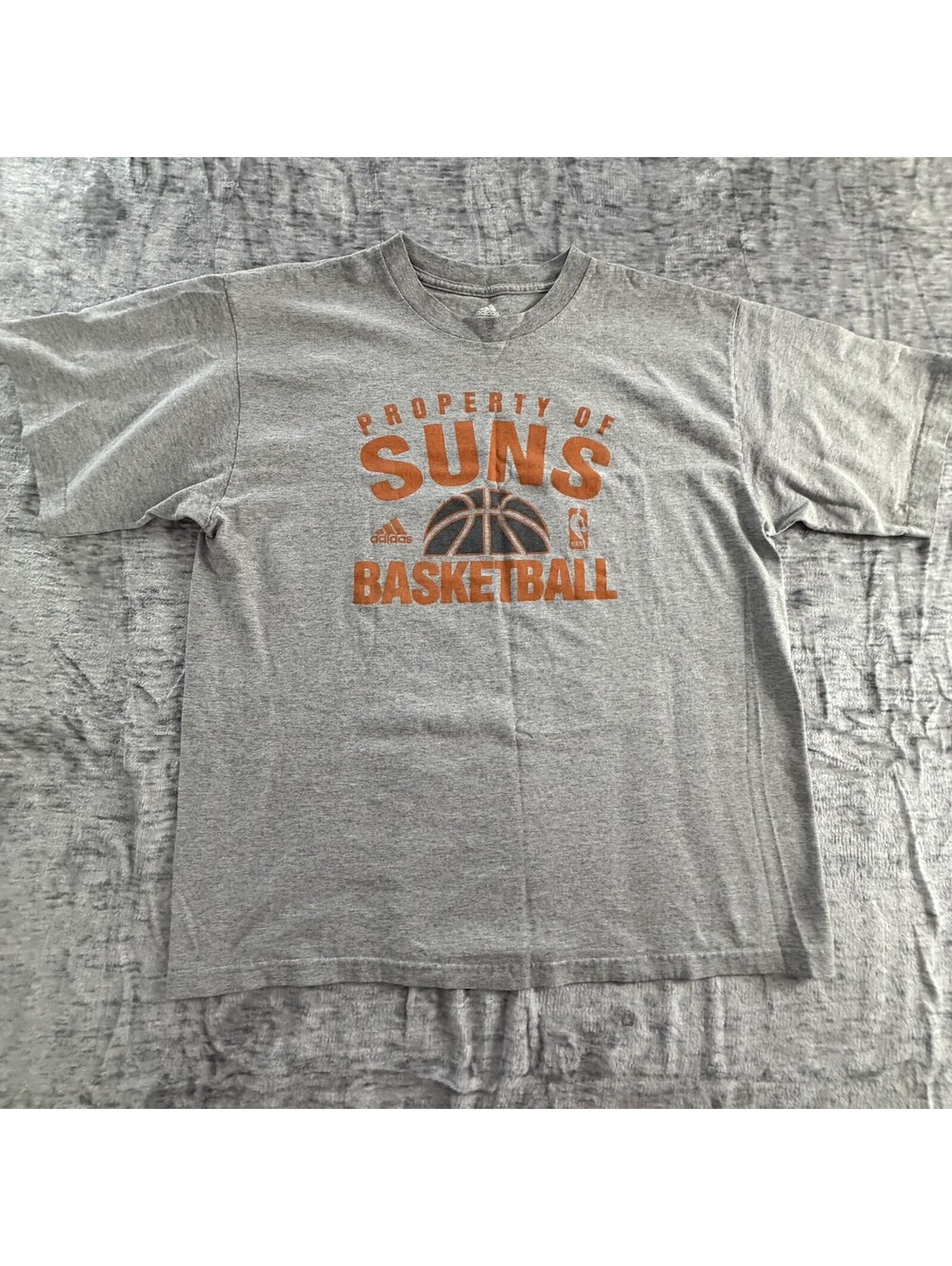 Adidas Phoenix Suns NBA Basketball T-Shirt Men's Size M Grey Orange Property Of